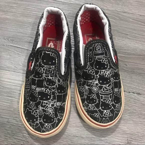 Hello Kitty Vans Summer 2013 Footwear Collection